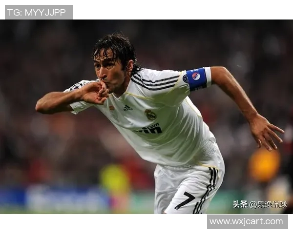 因禁赛风波陷入争议的足球球星职业生涯与未来走向分析